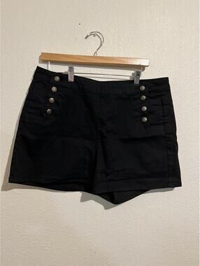 Blackheart Black Button Front Shorts SIZE 15